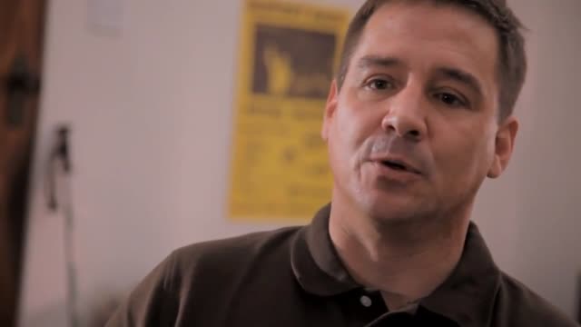 Kapa çeneni Küçük Adam!  Fragman
