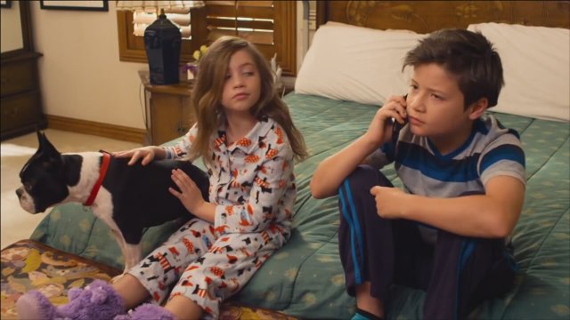 Alone for Christmas (2012) fragmanı