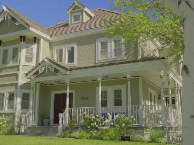 The Cottage (ı) Fragman