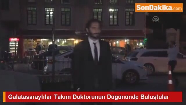 Galatasaraylılar Takım Doktorunun Düğününde Buluştular